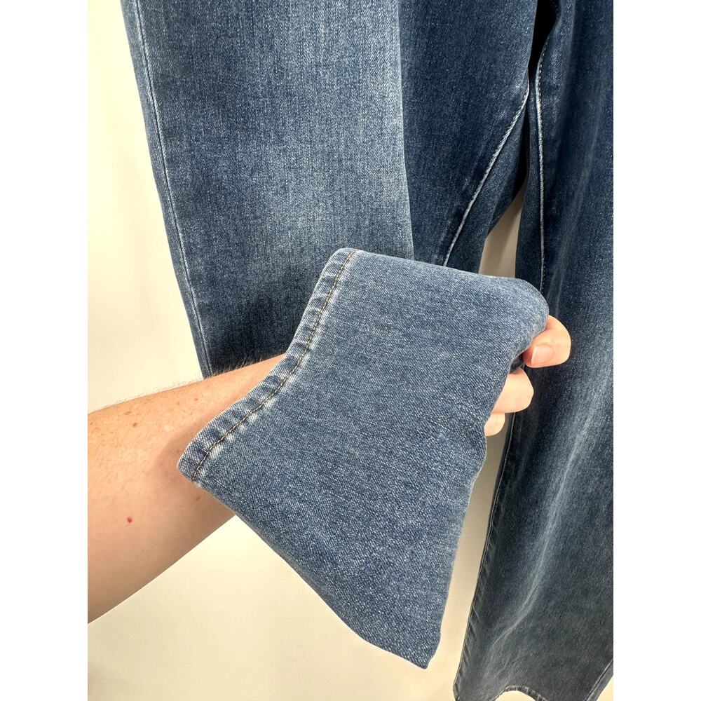 Soft Surrounding Medium Wash Straight Skinny Leg … - image 4